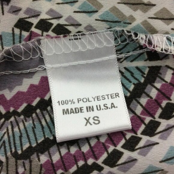 H.I.P. Tribal Print Blouse XS Polyester Made In USA - Picture 5 of 6